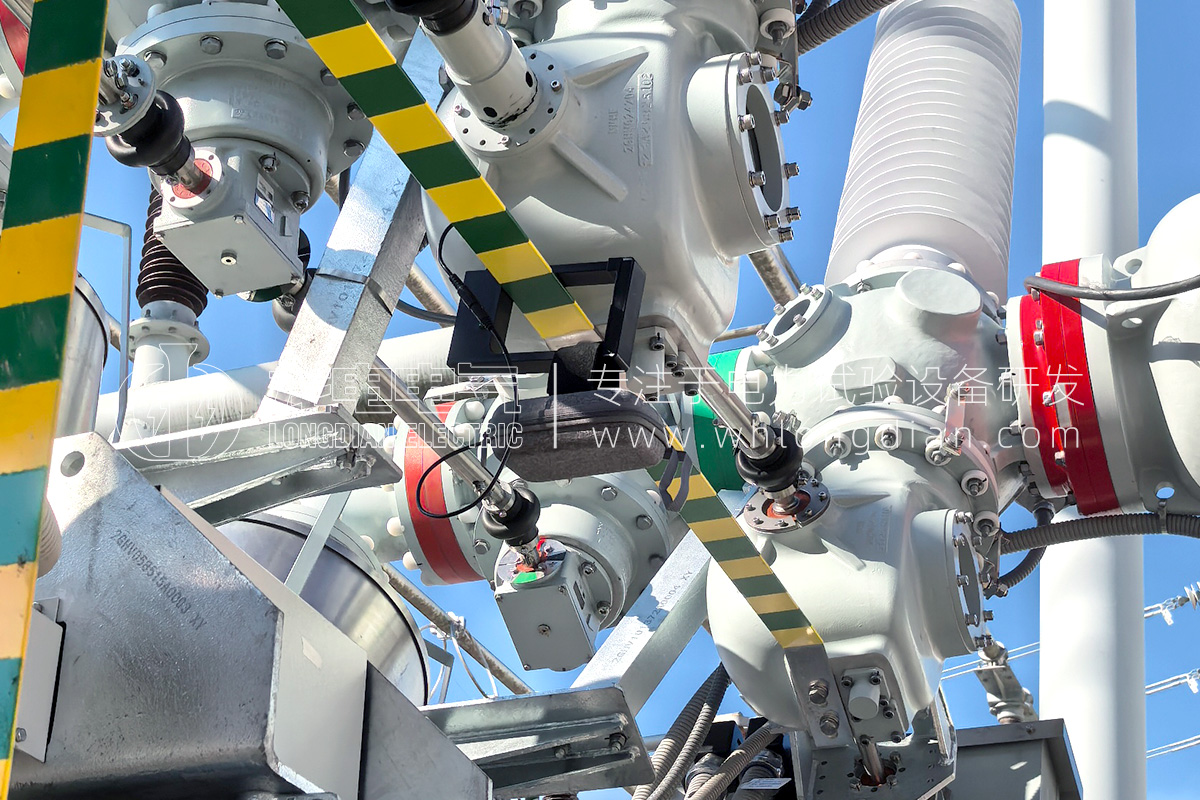 告別繁瑣收放線！武漢龍電電氣新一代無(wú)線雙端接地高壓開關(guān)綜合特性測(cè)試儀革新上市